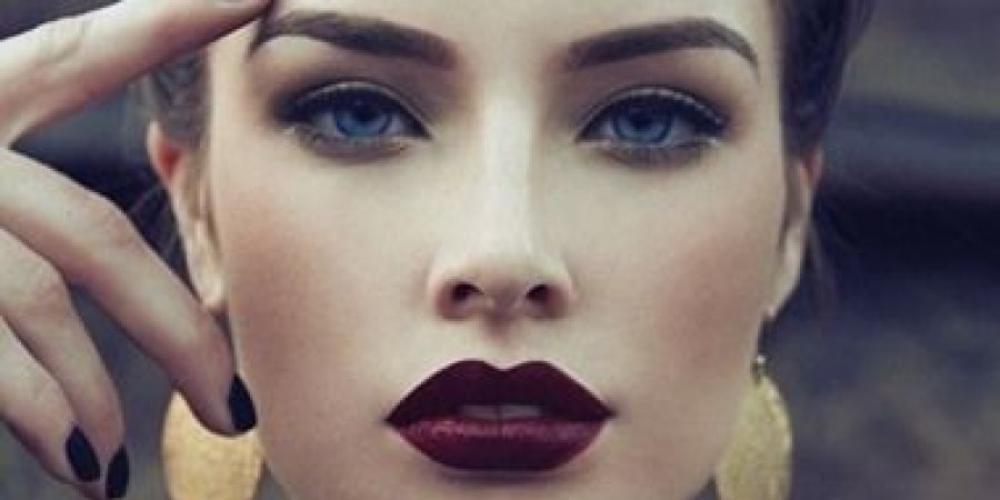 أفضل 10 نصائح لماكياج ثابت خلال فصل الصيف