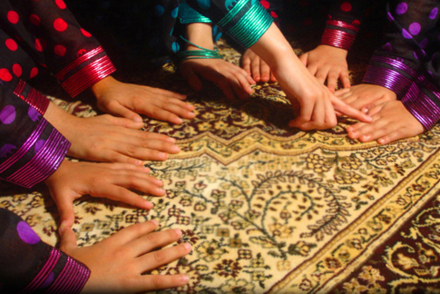 الأسرة في الإمارات
