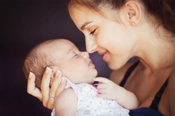 نصائح مهمة للعناية بالثديين بعد الولادة