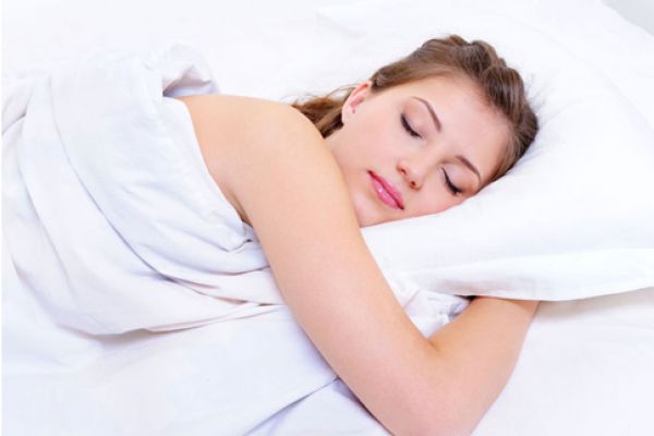 النساء أكثر حاجة للنوم من الرجال