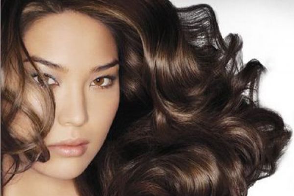 امنحي شعرك رائحة ساحرة بطريقة طبيعية وسهلة
